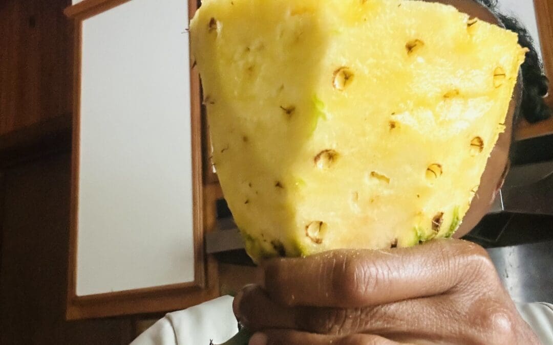The Heath Benefits of Eating Pineapple 🍍